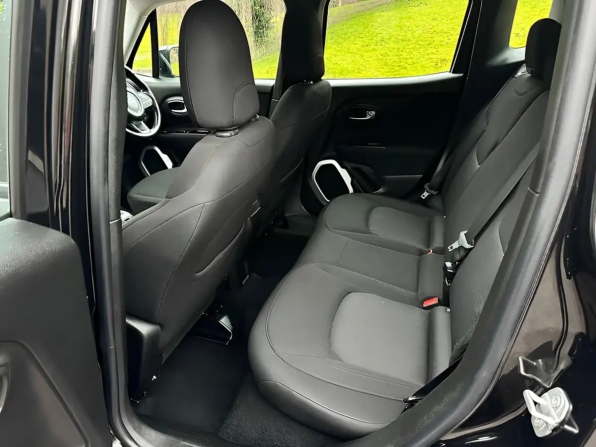 Used 2016 Jeep Renegade Longitude Black - Interior and Exterior details 14