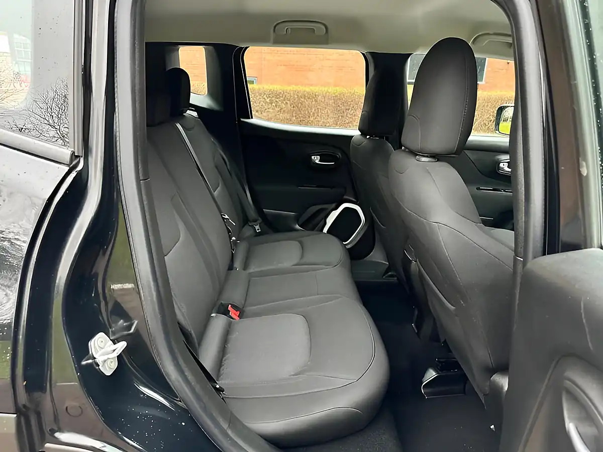 Used 2016 Jeep Renegade Longitude Black - Interior and Exterior details 15