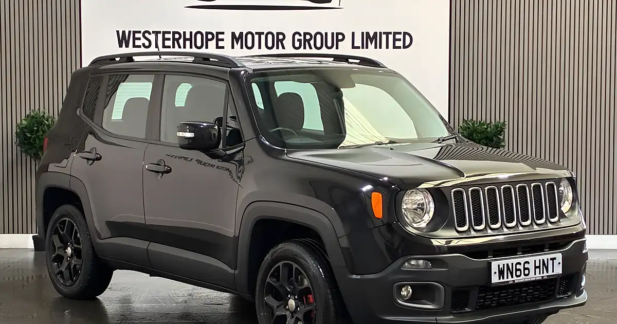 Used 2016 Jeep Renegade Longitude Black - Front View