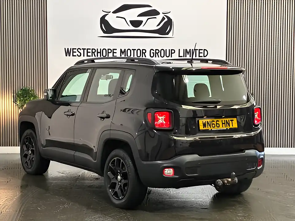 Used 2016 Jeep Renegade Longitude Black - Interior and Exterior details 11