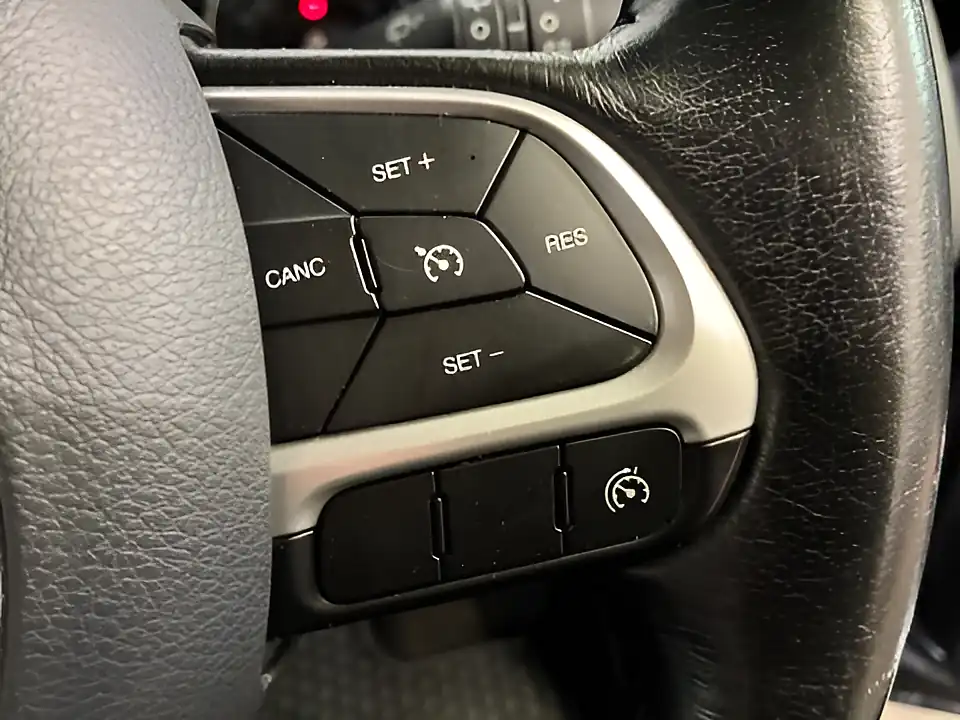 Used 2016 Jeep Renegade Longitude Black - Interior and Exterior details 15