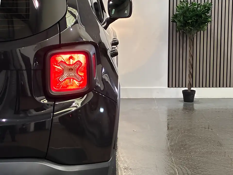 Used 2016 Jeep Renegade Longitude Black - Interior and Exterior details 17