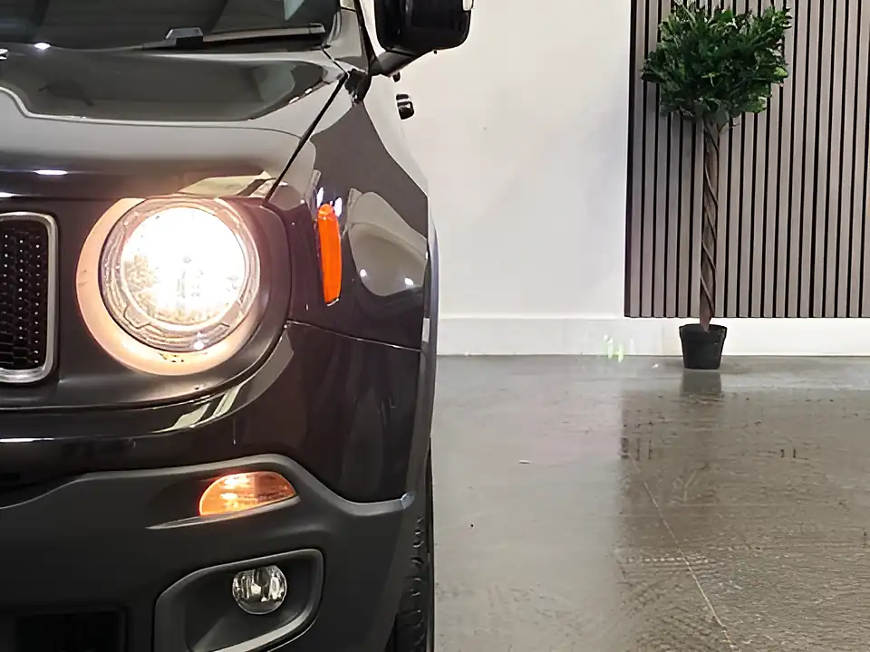 Used 2016 Jeep Renegade Longitude Black - Interior and Exterior details 18
