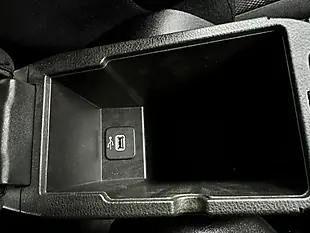 Used 2016 Jeep Renegade Longitude Black - Interior and Exterior details 18