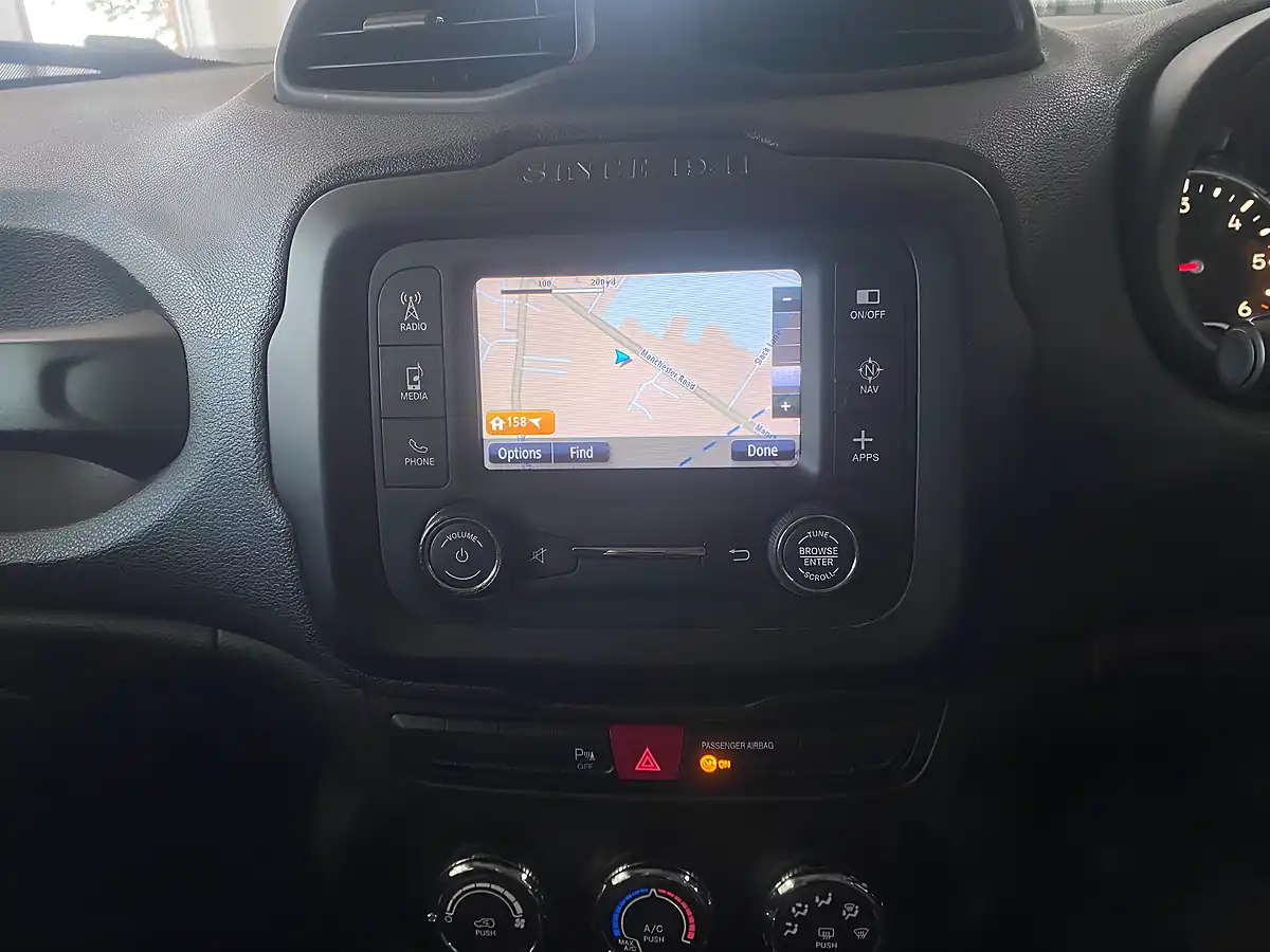 Used 2016 Jeep Renegade Longitude Black - Interior and Exterior details 12