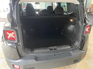 Used 2016 Jeep Renegade Longitude Black - Interior and Exterior details 14