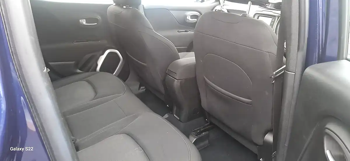Used 2016 Jeep Renegade Longitude Blue - Interior and Exterior details 14