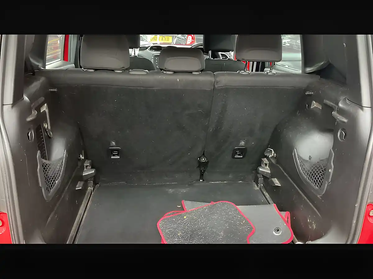 Used 2016 Jeep Renegade Longitude Colorado Red - Interior and Exterior details 16