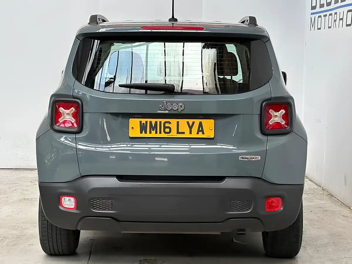 Used 2016 Jeep Renegade Longitude Grey - Interior and Exterior details 5
