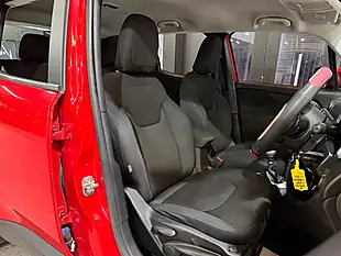Used 2016 Jeep Renegade Longitude Red - Interior and Exterior details 15