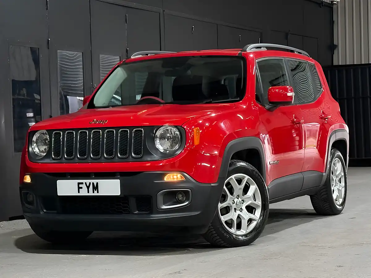 Used 2016 Jeep Renegade Longitude Red - Interior and Exterior details 19
