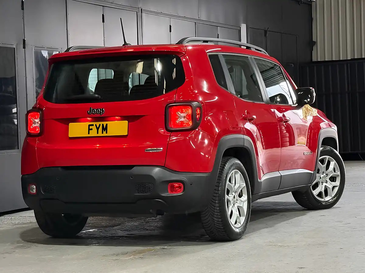Used 2016 Jeep Renegade Longitude Red - Interior and Exterior details 20