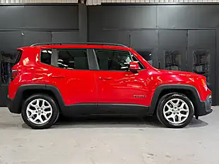 Used 2016 Jeep Renegade Longitude Red - Interior and Exterior details 4