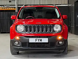 Used 2016 Jeep Renegade Longitude Red - Interior and Exterior details 7