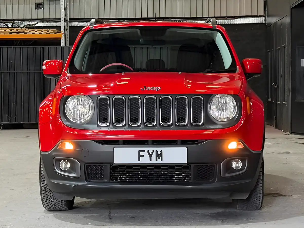 Used 2016 Jeep Renegade Longitude Red - Interior and Exterior details 7