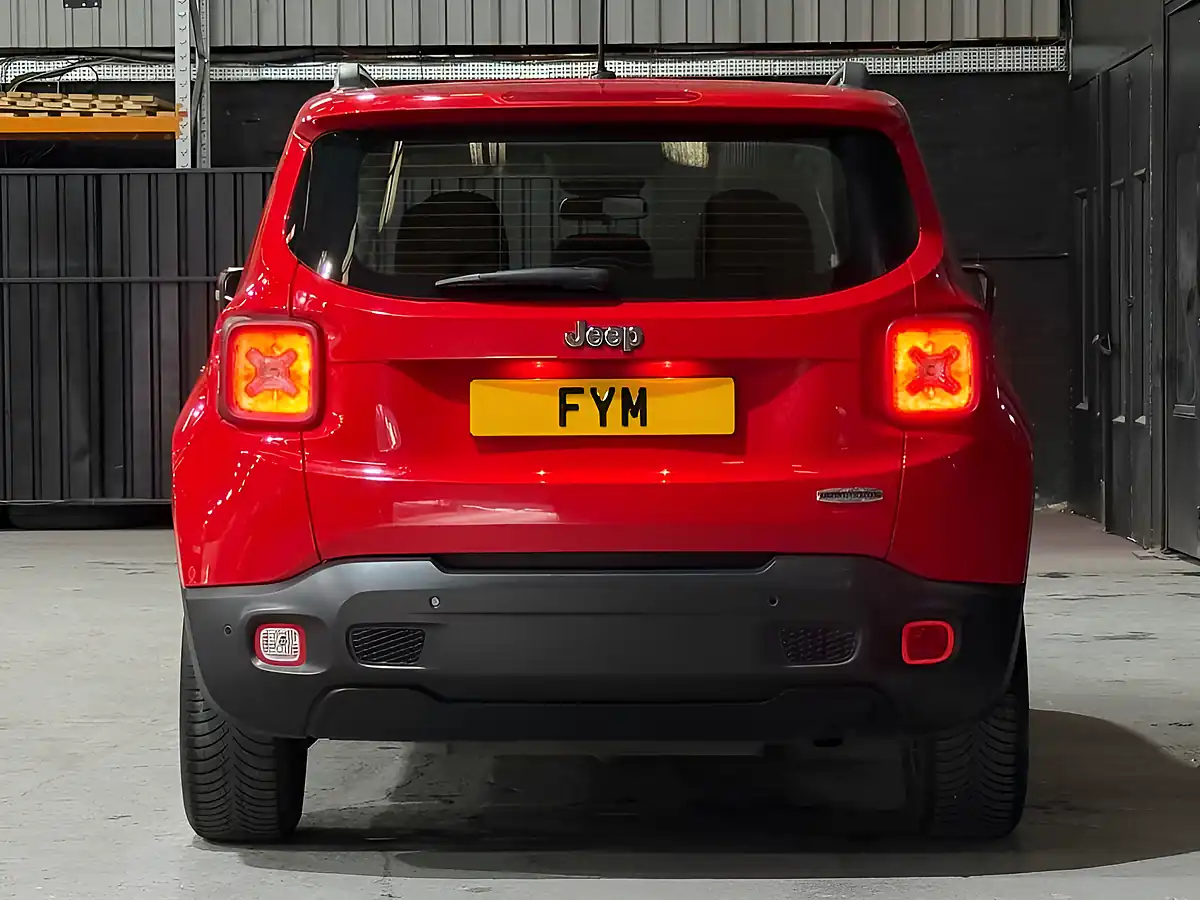 Used 2016 Jeep Renegade Longitude Red - Interior and Exterior details 8