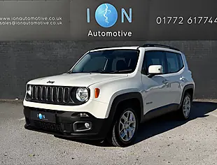 Used 2016 Jeep Renegade Longitude White - Interior and Exterior details 9