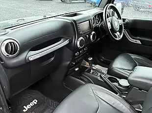 Used 2016 Jeep Wrangler Overland Grey - Interior and Exterior details 10