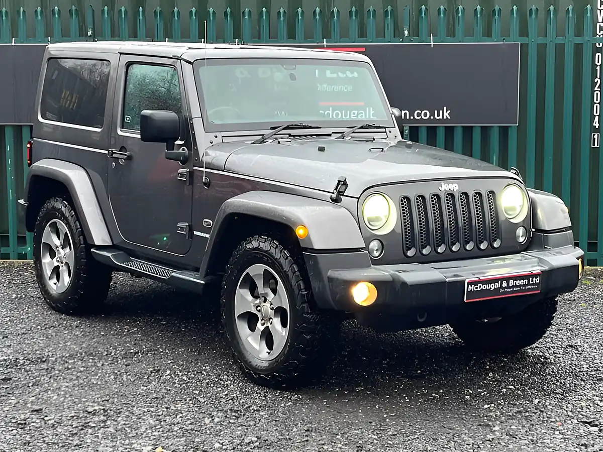 Used 2016 Jeep Wrangler Overland Grey - Interior and Exterior details 4