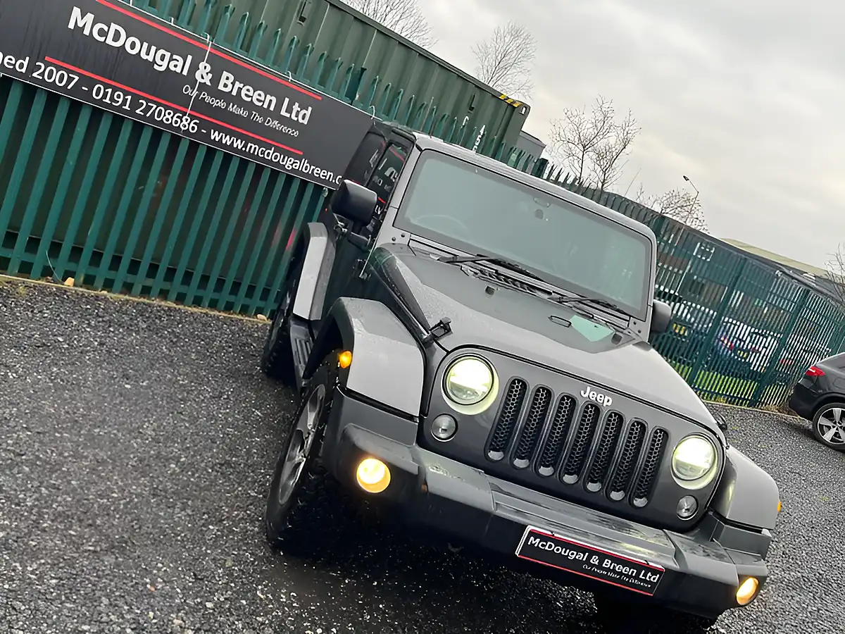 Used 2016 Jeep Wrangler Overland Grey - Interior and Exterior details 7