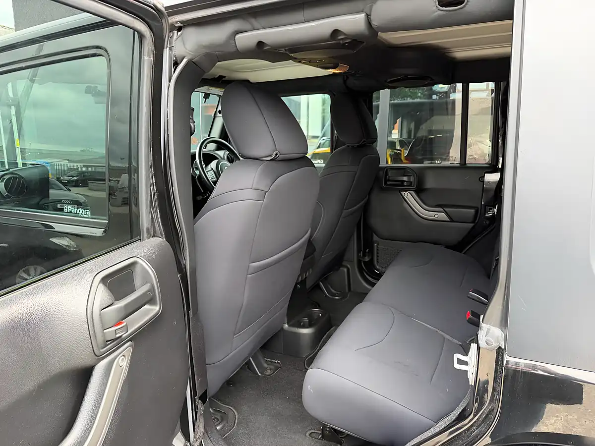 Used 2016 Jeep Wrangler Sport Unlimited Black - Interior and Exterior details 13