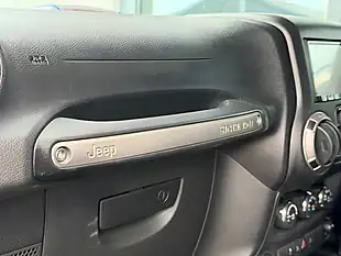 Used 2016 Jeep Wrangler Sport Unlimited Black - Interior and Exterior details 20
