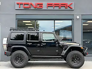 Used 2016 Jeep Wrangler Sport Unlimited Black - Interior and Exterior details 8