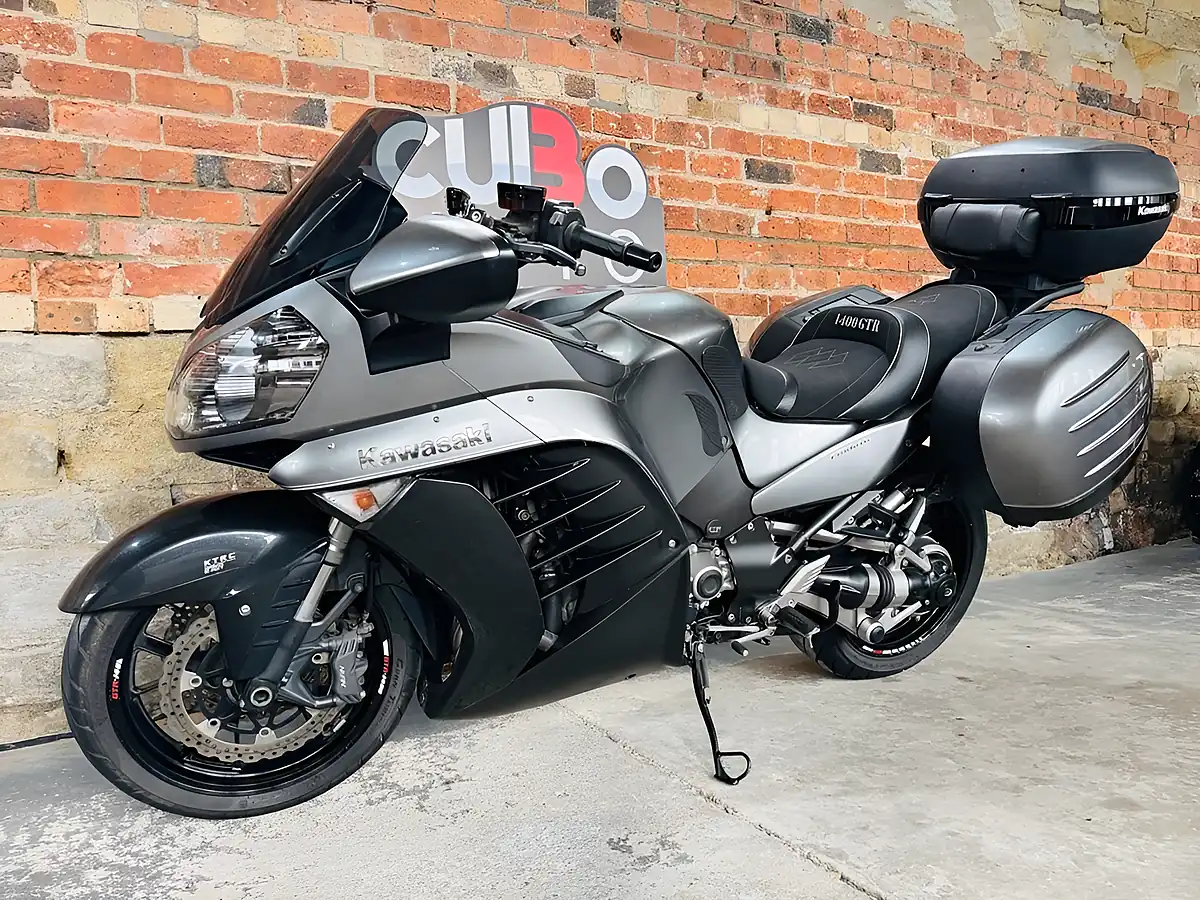 Used 2016 Kawasaki 1400gtr Grey - Interior and Exterior details 12