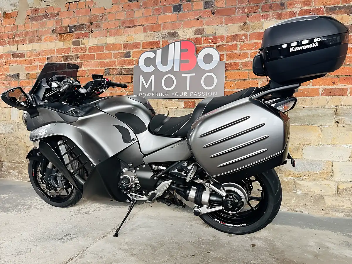 Used 2016 Kawasaki 1400gtr Grey - Interior and Exterior details 13