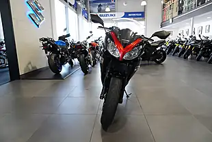 Used 2016 Kawasaki ER-6N Er Black/Red - Interior and Exterior details 3