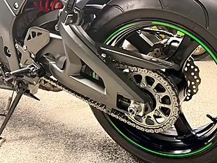 Used 2016 Kawasaki Ninja ZX-10R 1000 Super Sports Green - Interior and Exterior details 16