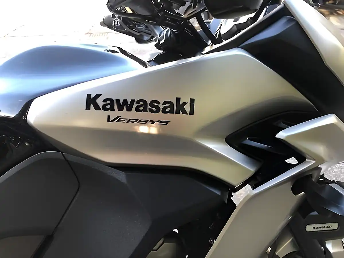 Used 2016 Kawasaki Versys 1000 Grand Tourer Metallic Gold - Interior and Exterior details 2