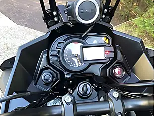 Used 2016 Kawasaki Versys 1000 Grand Tourer Metallic Gold - Interior and Exterior details 7