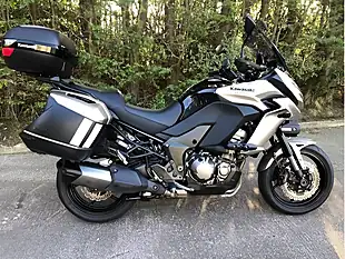 Used 2016 Kawasaki Versys 1000 Grand Tourer Metallic Gold - Interior and Exterior details 9
