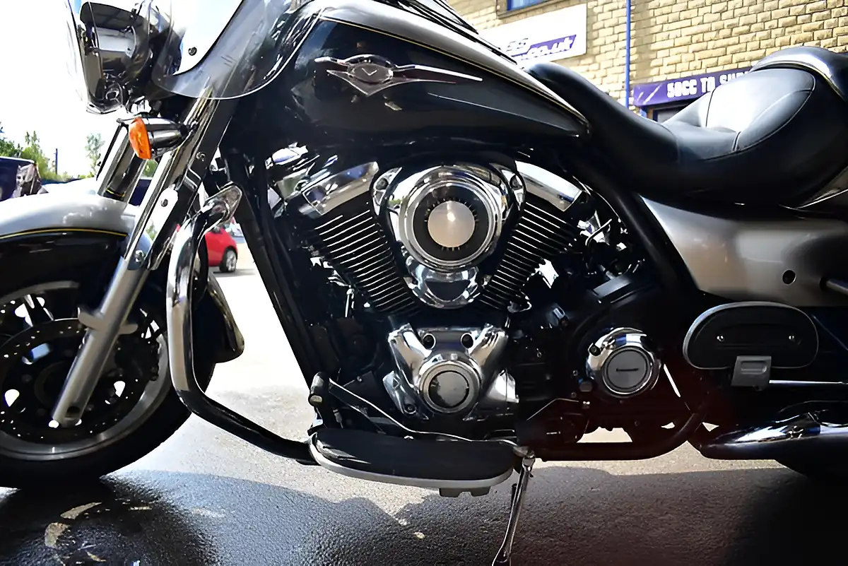 Used 2016 Kawasaki Vulcan 1700 Tourer Silver - Interior and Exterior details 11