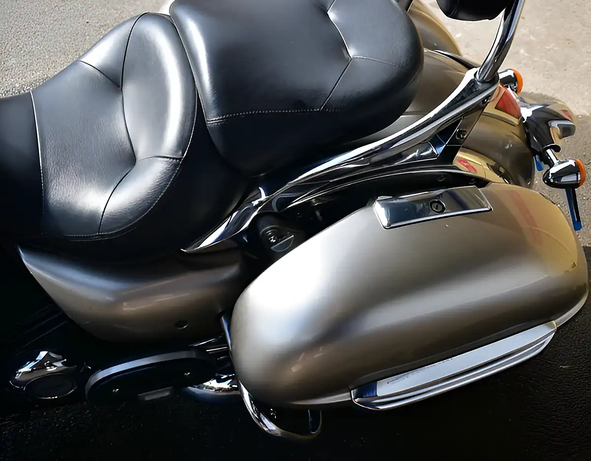 Used 2016 Kawasaki Vulcan 1700 Tourer Silver - Interior and Exterior details 14
