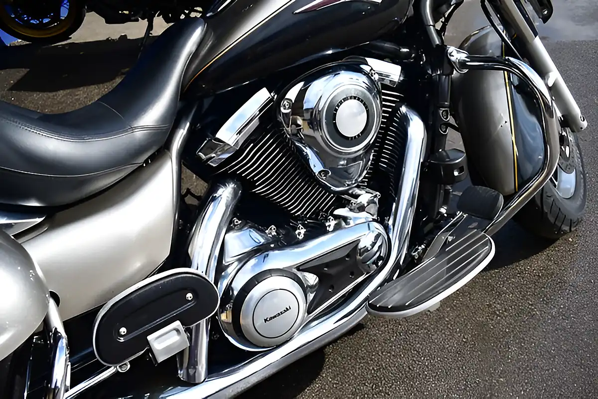 Used 2016 Kawasaki Vulcan 1700 Tourer Silver - Interior and Exterior details 16