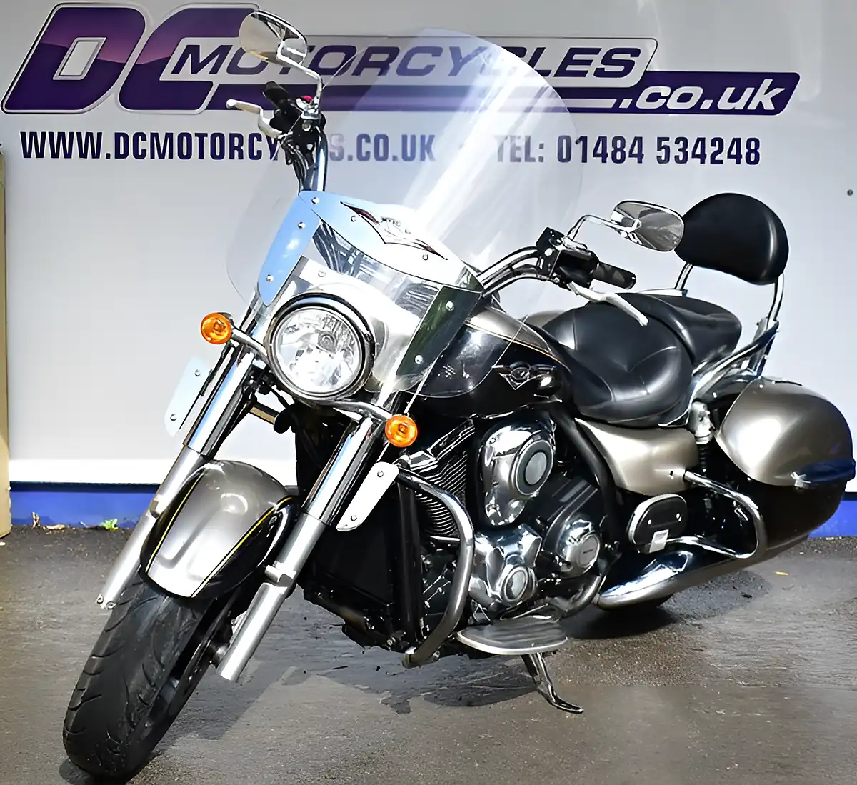 Used 2016 Kawasaki Vulcan 1700 Tourer Silver - Interior and Exterior details 5