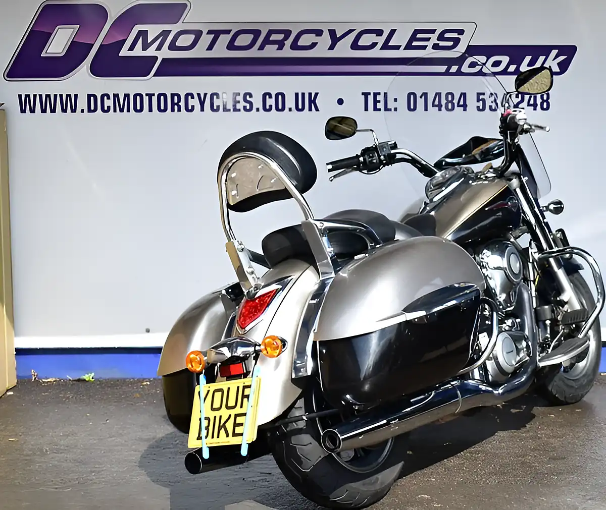 Used 2016 Kawasaki Vulcan 1700 Tourer Silver - Interior and Exterior details 9