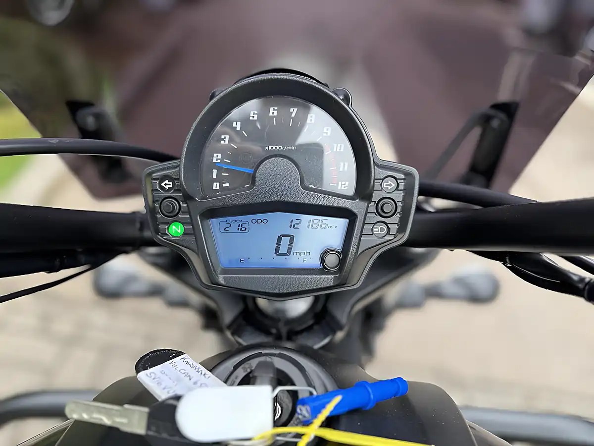 Used 2016 Kawasaki Vulcan S Grey - Interior and Exterior details 10
