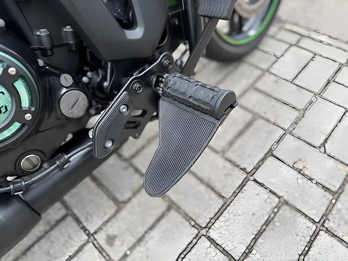 Used 2016 Kawasaki Vulcan S Grey - Interior and Exterior details 12