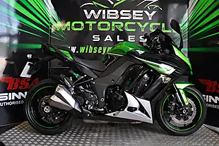 Used 2016 Kawasaki Z1000-SX Full Luggage Green - Interior and Exterior details 16