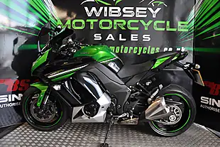Used 2016 Kawasaki Z1000-SX Full Luggage Green - Interior and Exterior details 5