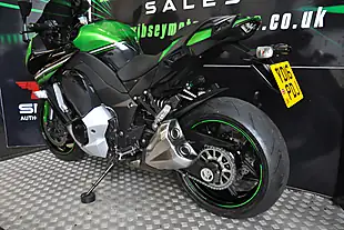 Used 2016 Kawasaki Z1000-SX Full Luggage Green - Interior and Exterior details 7