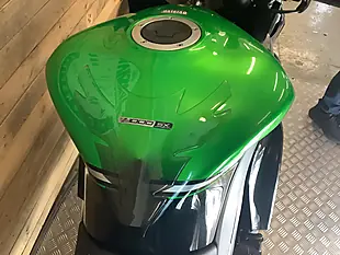 Used 2016 Kawasaki Z1000 Sx Green - Interior and Exterior details 11