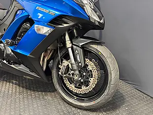 Used 2016 Kawasaki Z1000 Sx - Interior and Exterior details 7