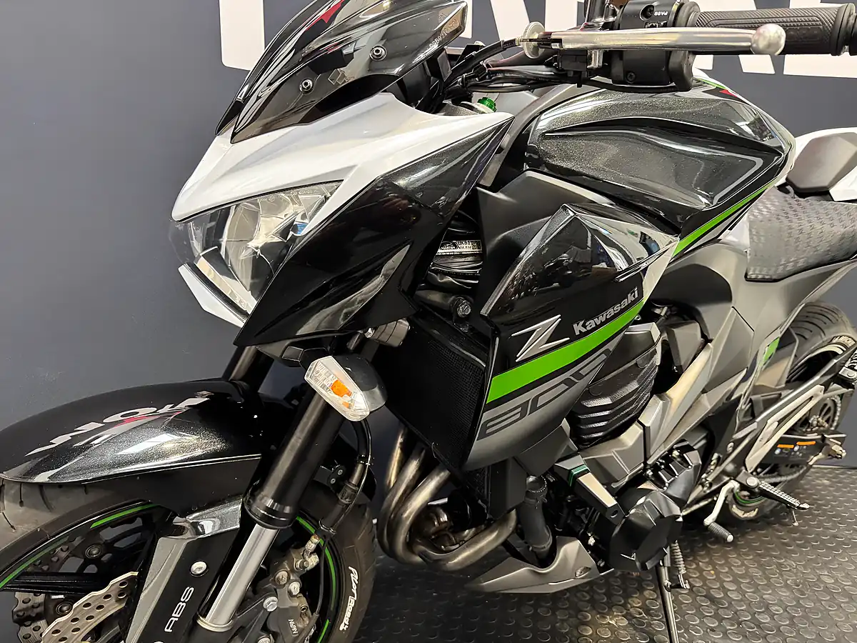 Used 2016 Kawasaki Z800 - Interior and Exterior details 16