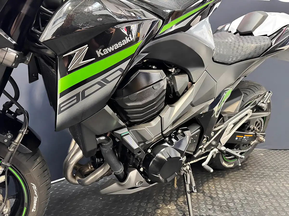 Used 2016 Kawasaki Z800 - Interior and Exterior details 17