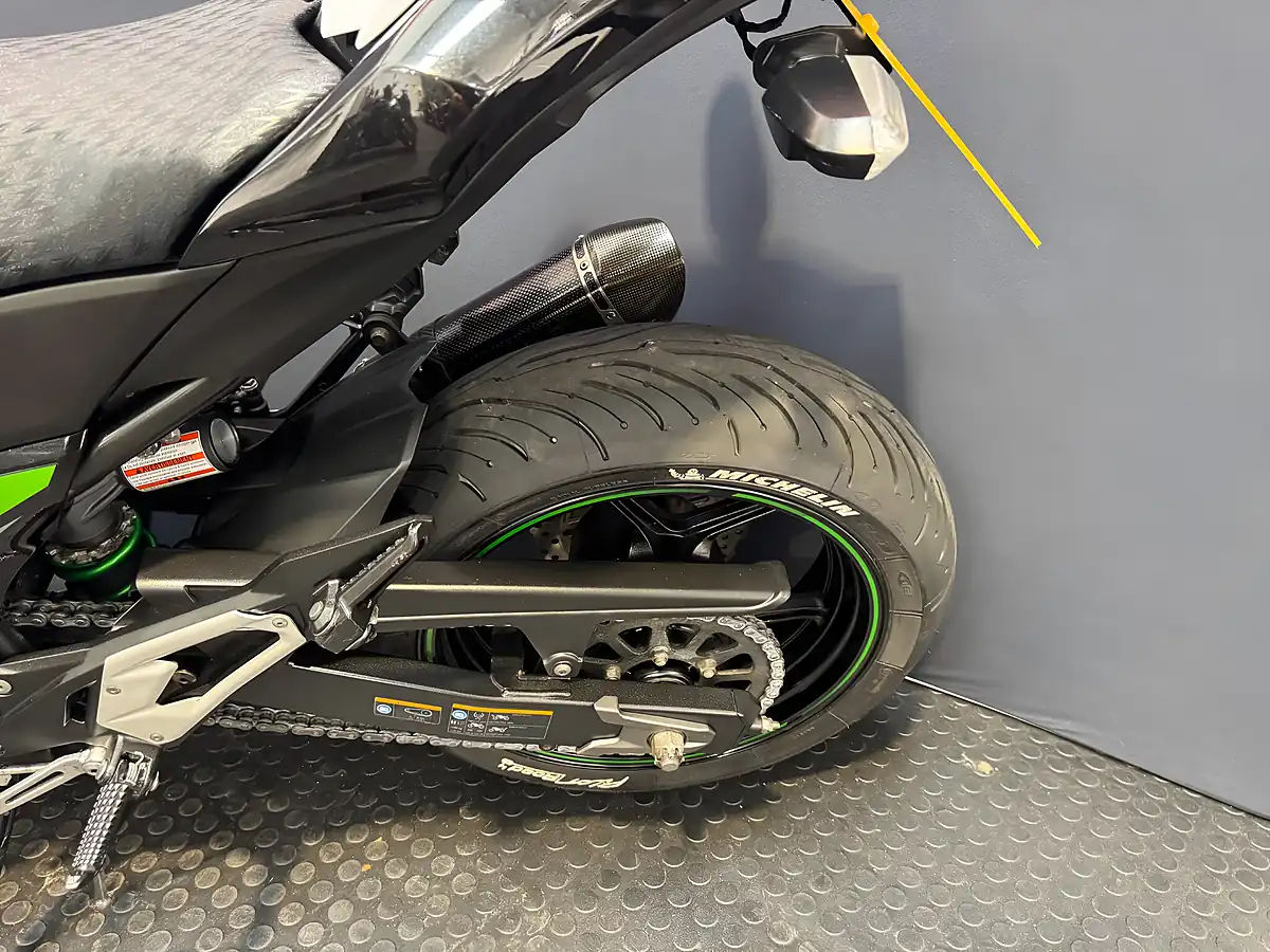 Used 2016 Kawasaki Z800 - Interior and Exterior details 19