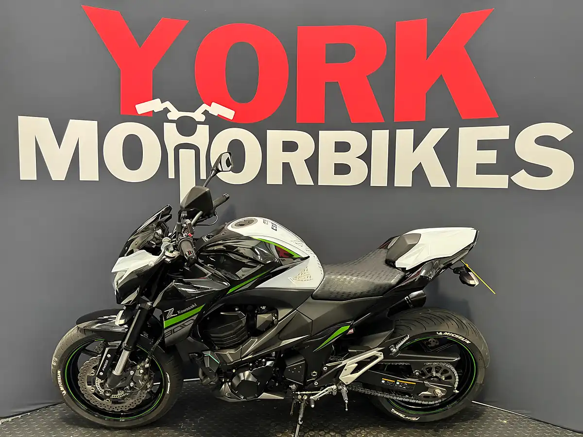 Used 2016 Kawasaki Z800 - Interior and Exterior details 2
